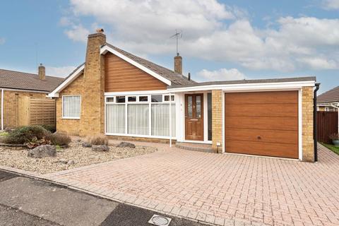 3 bedroom detached bungalow for sale, Hobsons Walk, Tring