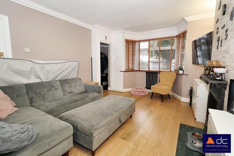 2 bedroom terraced house for sale, Berkeley Avenue, Ealing, Greenford, UB6 0NY