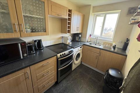 1 bedroom flat for sale, Redford Close, Feltham, Middlesex, TW13