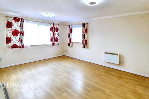 1 bedroom flat for sale, Kalmia Green, Gorleston