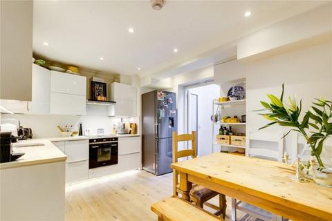 2 bedroom flat for sale, Hazlebury Road, London, SW6