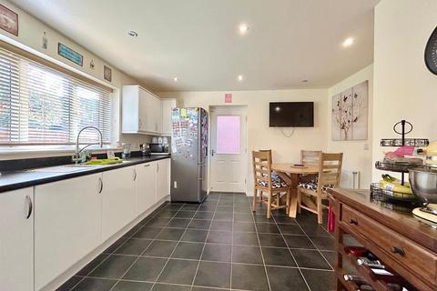 undefined, Williams Crescent, Shifnal TF11