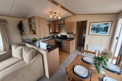 2 bedroom static caravan for sale, Moor Town, Market Rasen Lincolnshire