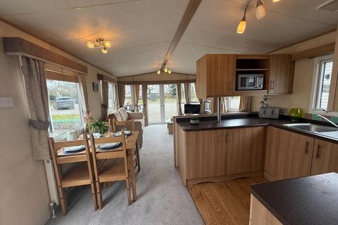 2 bedroom static caravan for sale, Moor Town, Market Rasen Lincolnshire