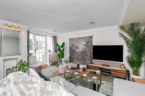 Flat B, 7 Cavendish Place, Brighton, BN1 2HS