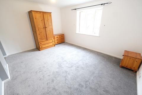 Studio for sale, Tides Way, Marchwood SO40