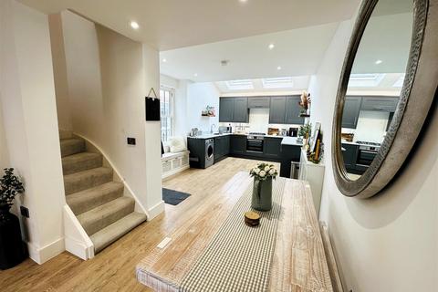 116 Hailgate, Howden, Goole, DN14 7SZ