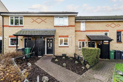 35b Heaton Close, London, E4 6UF