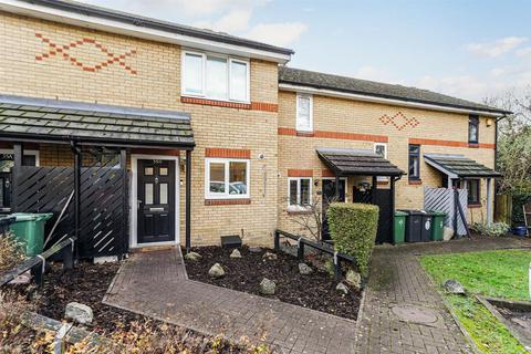 35b Heaton Close, London, E4 6UF