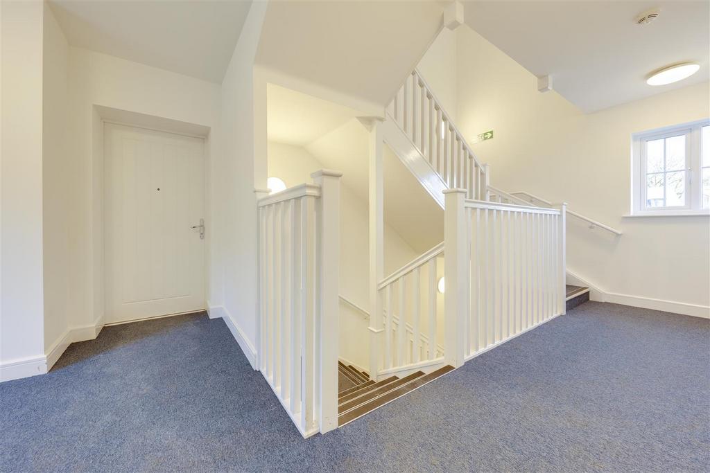 1st Floor Landingjpg