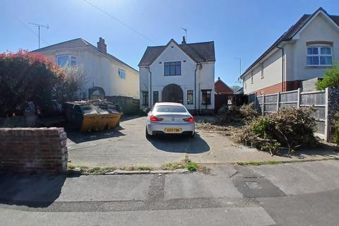 Blandford Road, Poole BH15