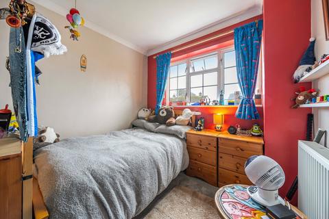 8 Barn End, Marshfield, Chippenham, SN14 8PE