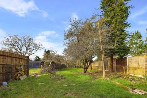 16 Newfield Road, Marlow, SL7 1JW