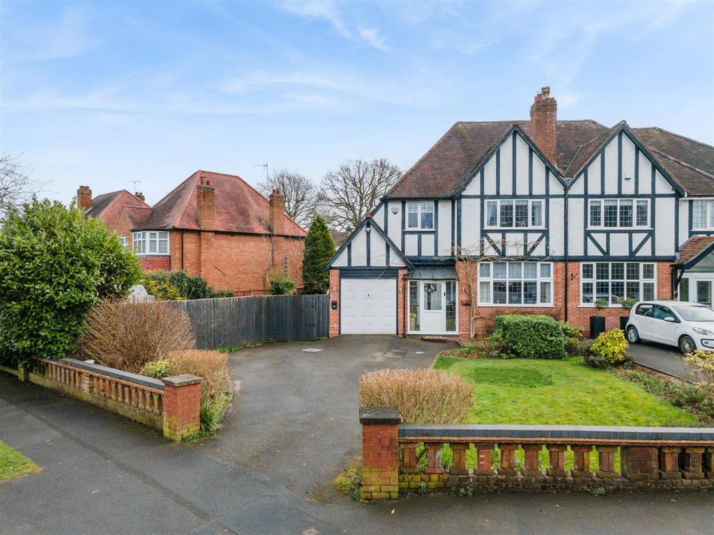 8 Buryfield Road 5.jpg