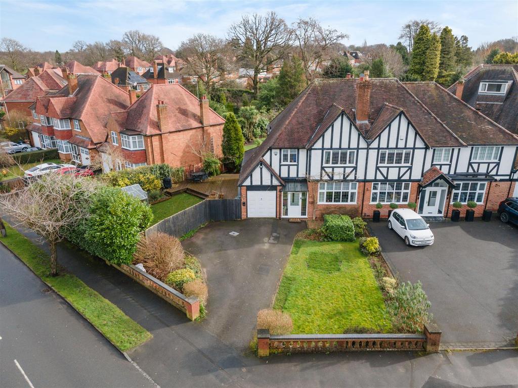 8 Buryfield Road 1.jpg