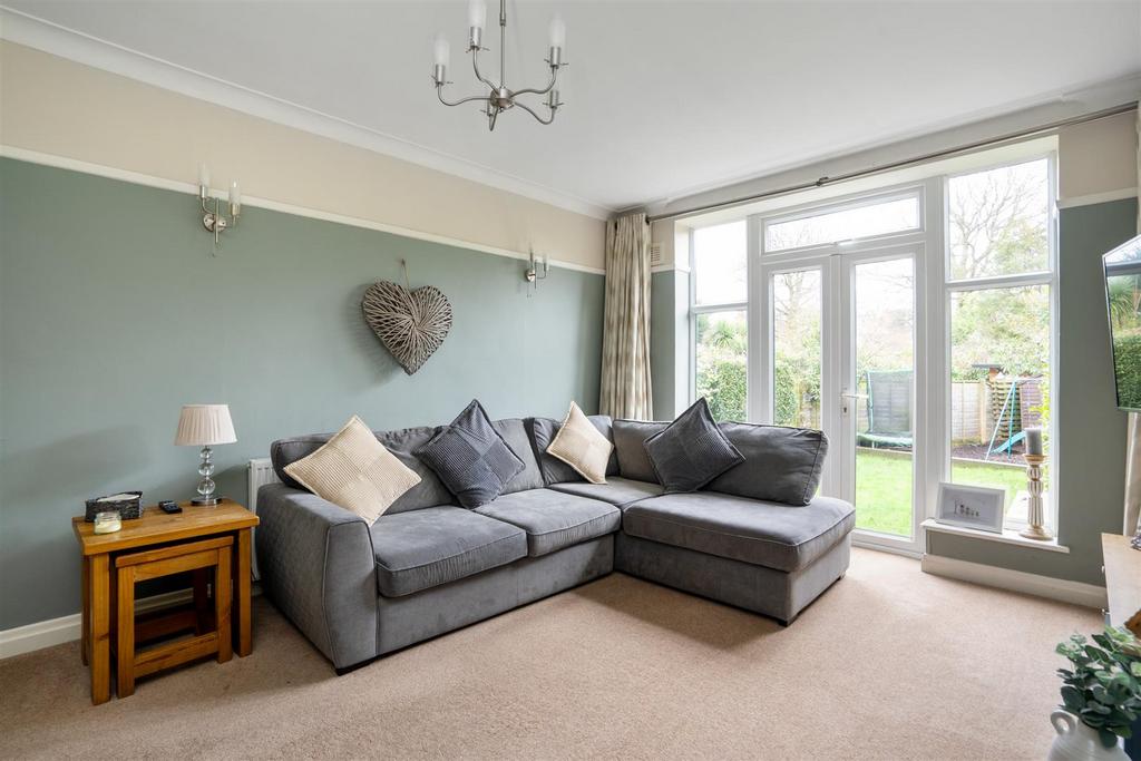 8 Buryfield Road 11.jpg