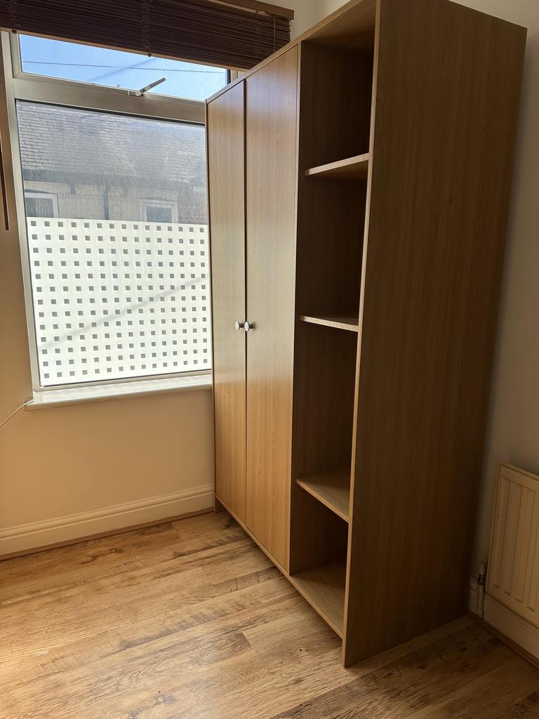 Bedroom 2 (2)