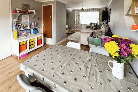 3 bedroom terraced house for sale, Cloes Lane, Clacton-on-Sea, Essex