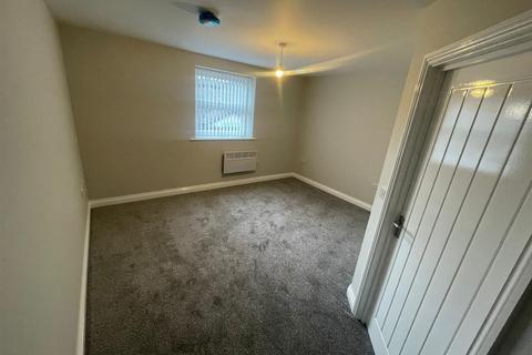 Studio to rent, Union Street, Willenhall