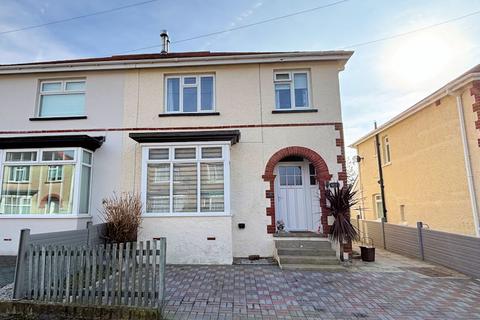 3 bedroom semi-detached house for sale, Cleveland Avenue, Tywyn LL36