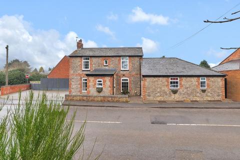 4 bedroom detached house for sale, South Parade, Harbury, Leamington Spa