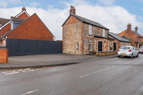 4 bedroom detached house for sale, South Parade, Harbury, Leamington Spa