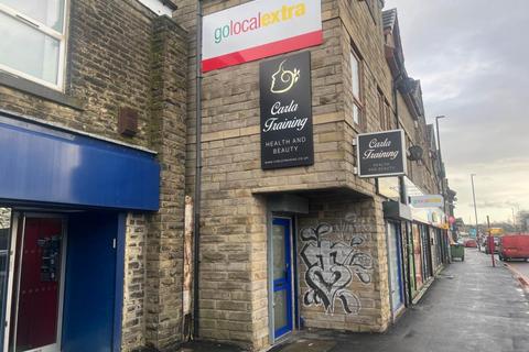 Property to rent, Tong Street, Bradford,