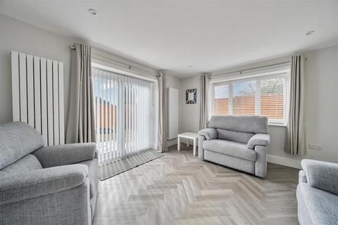 undefined, High Broom Lane, Crowborough
