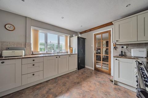 undefined, Maes Beuno, Berriew, Welshpool
