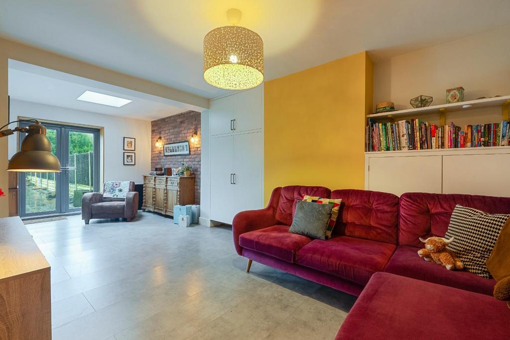 Kitchen diner family room-1.jpg