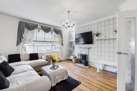 62 Blackstone Crescent, Glasgow, G53 5DN