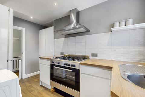 62 Blackstone Crescent, Glasgow, G53 5DN