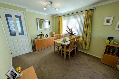 17 Cambrian Drive, Yate, Bristol, BS37 5TR
