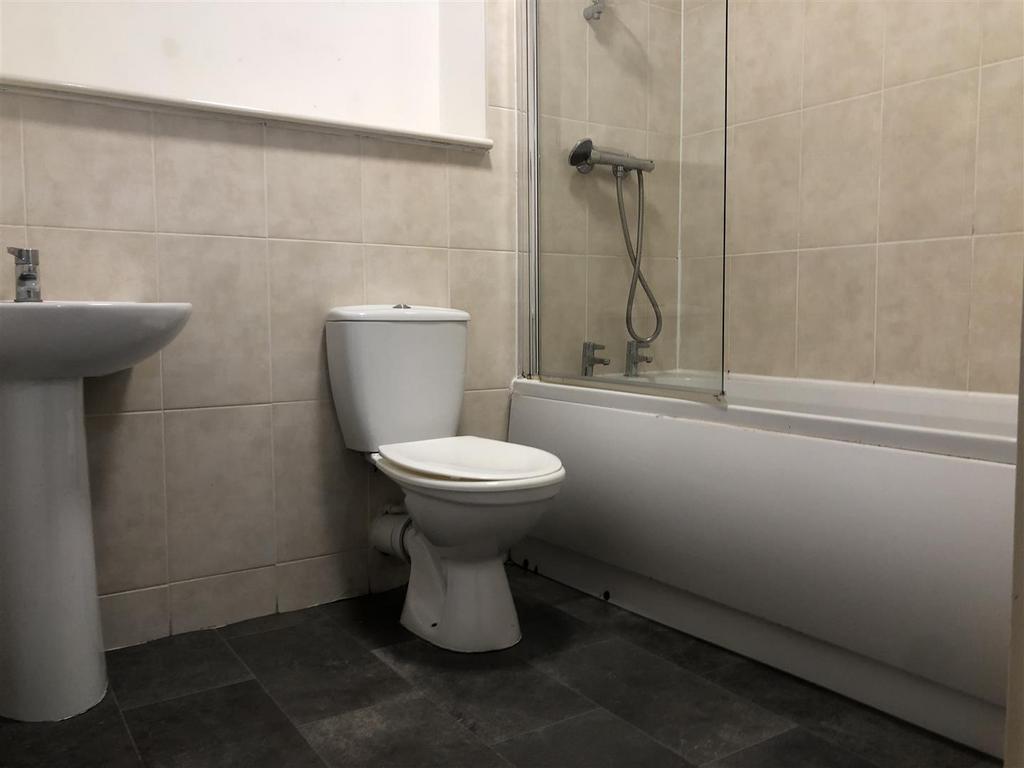 Main Bathroom