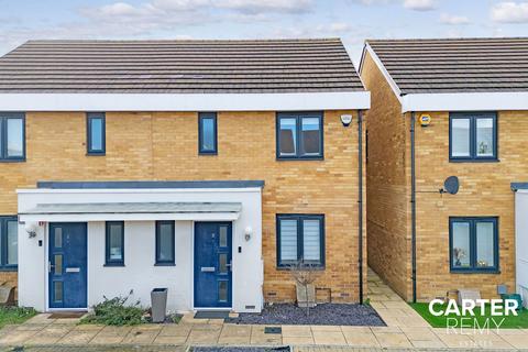 3 Lapwin Close, East Tilbury, Tilbury, RM18 8FH
