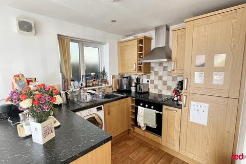 1 bedroom flat to rent, Bluewood House, ,