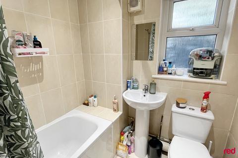 1 bedroom flat to rent, Bluewood House, ,