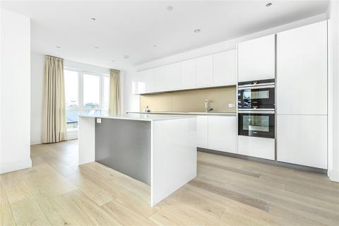 3 bedroom apartment to rent, Pinewood Gardens, Teddington, TW11