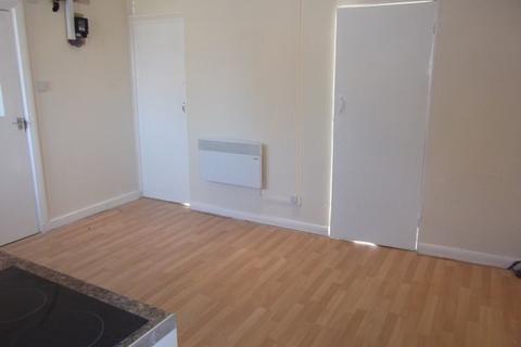 2 bedroom flat to rent, Clifton Rise, New Cross, London,
