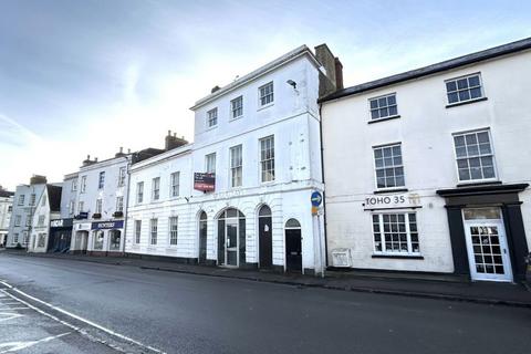 Retail property (high street) for sale, 36 Market Square, Bicester, OX26 6AG