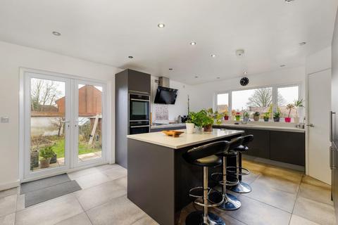 Cedar Lodge Hurdcott Lane, Winterbourne Earls, Salisbury, SP4 6HL