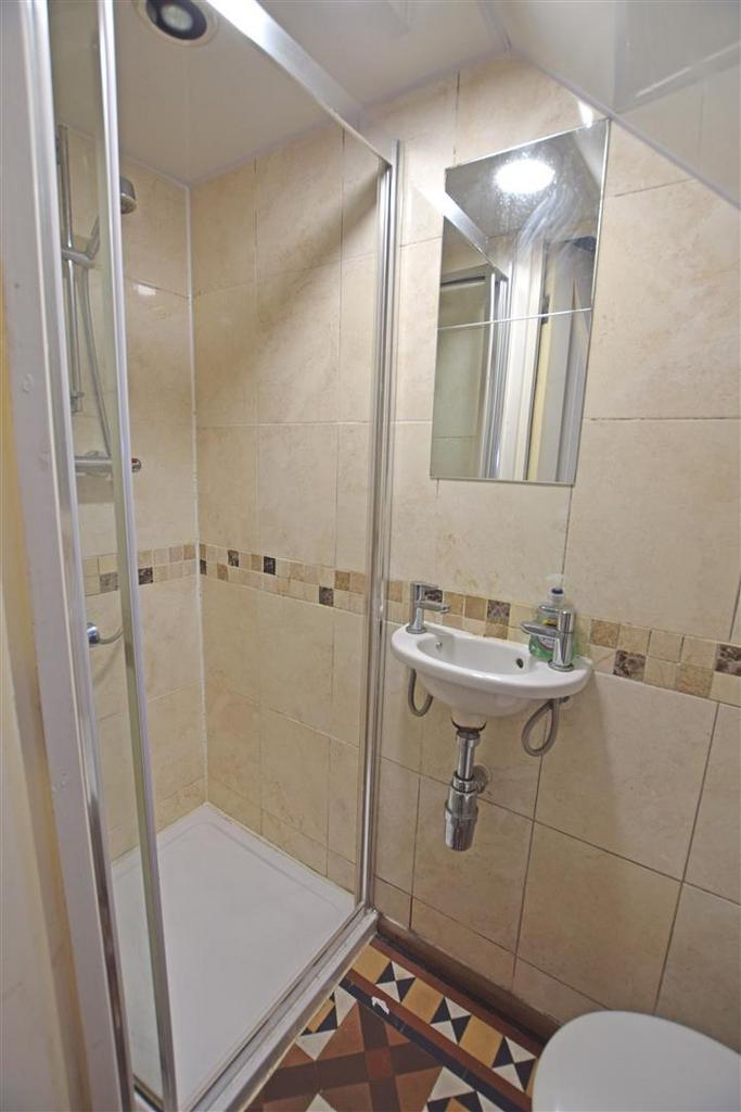 Shower room.jpg