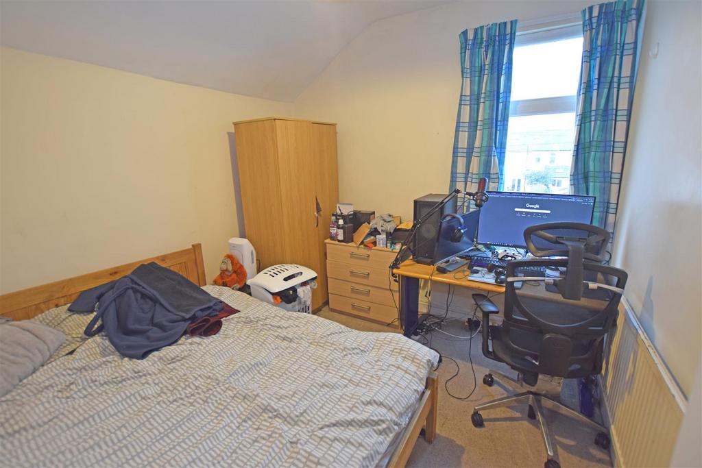 Bed4.jpg