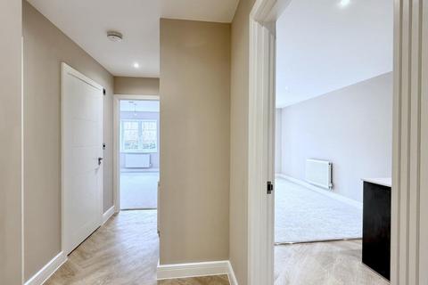 1 bedroom flat for sale, St Leonards, BH24 2NR