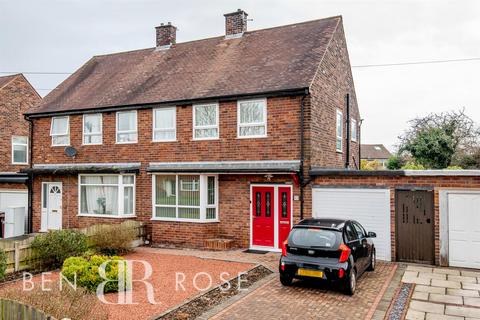 3 bedroom semi-detached house for sale, Broadfield Drive, Leyland