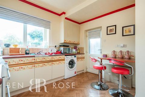 3 bedroom semi-detached house for sale, Broadfield Drive, Leyland