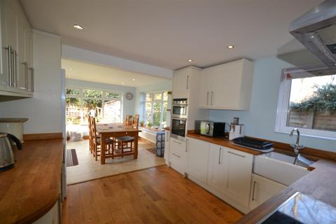 3 bedroom detached bungalow for sale, Beverley Way, Malvern