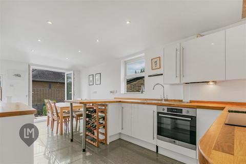 3 bedroom maisonette for sale, Merton Road, London