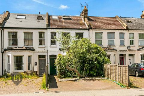 3 bedroom maisonette for sale, Merton Road, London