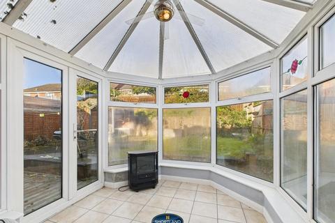 32 Beverley Avenue, Nuneaton, CV10 9SH